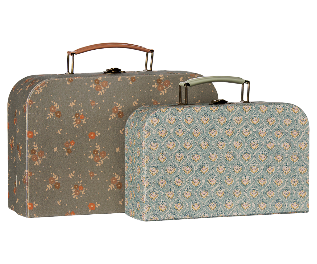 COLOURBOX72070700(2).png