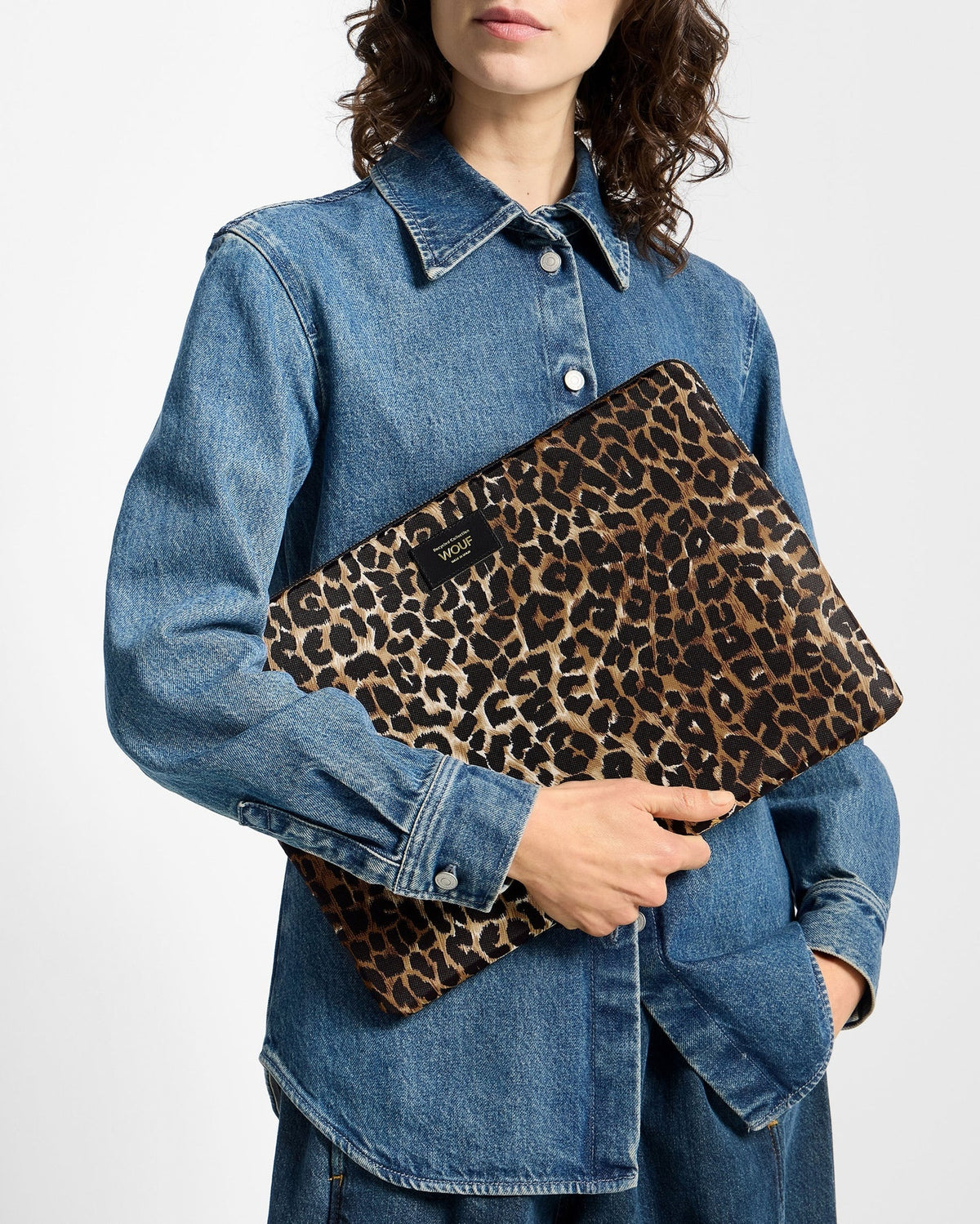 daily_laptop_sleeve_13___14_icon_SS260039_8474406999404_model.jpg