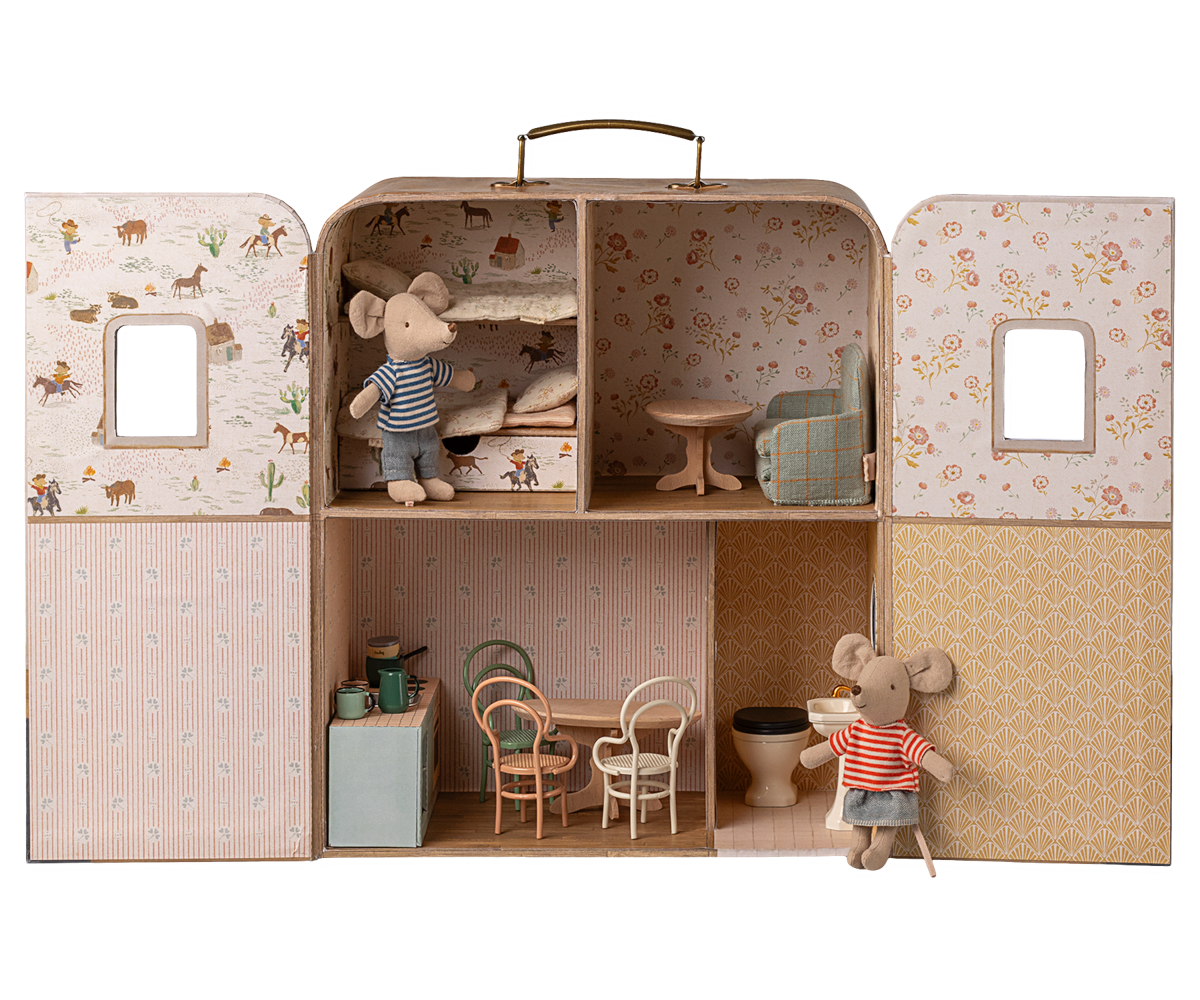 COLOURBOX68525623(2).png