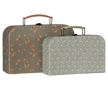 COLOURBOX72070700(2).png
