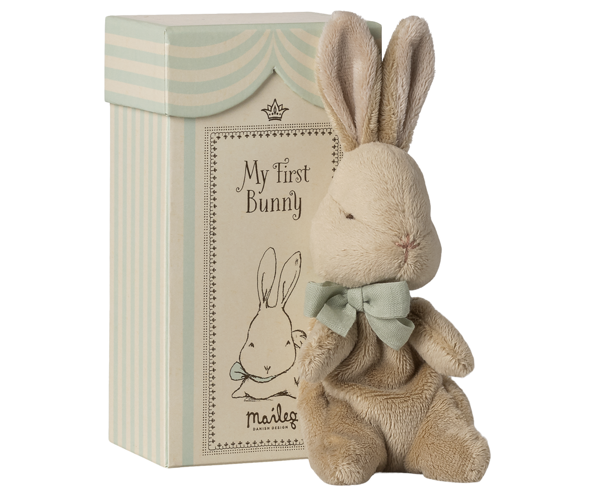 COLOURBOX72327703(2).png