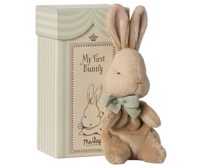 COLOURBOX72327703(2).png