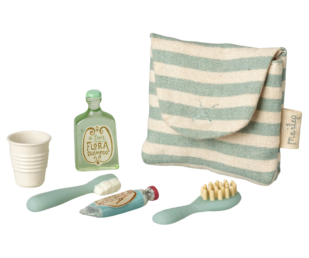 COLOURBOX69924908(2).png