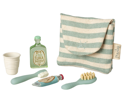 COLOURBOX69924908(2).png