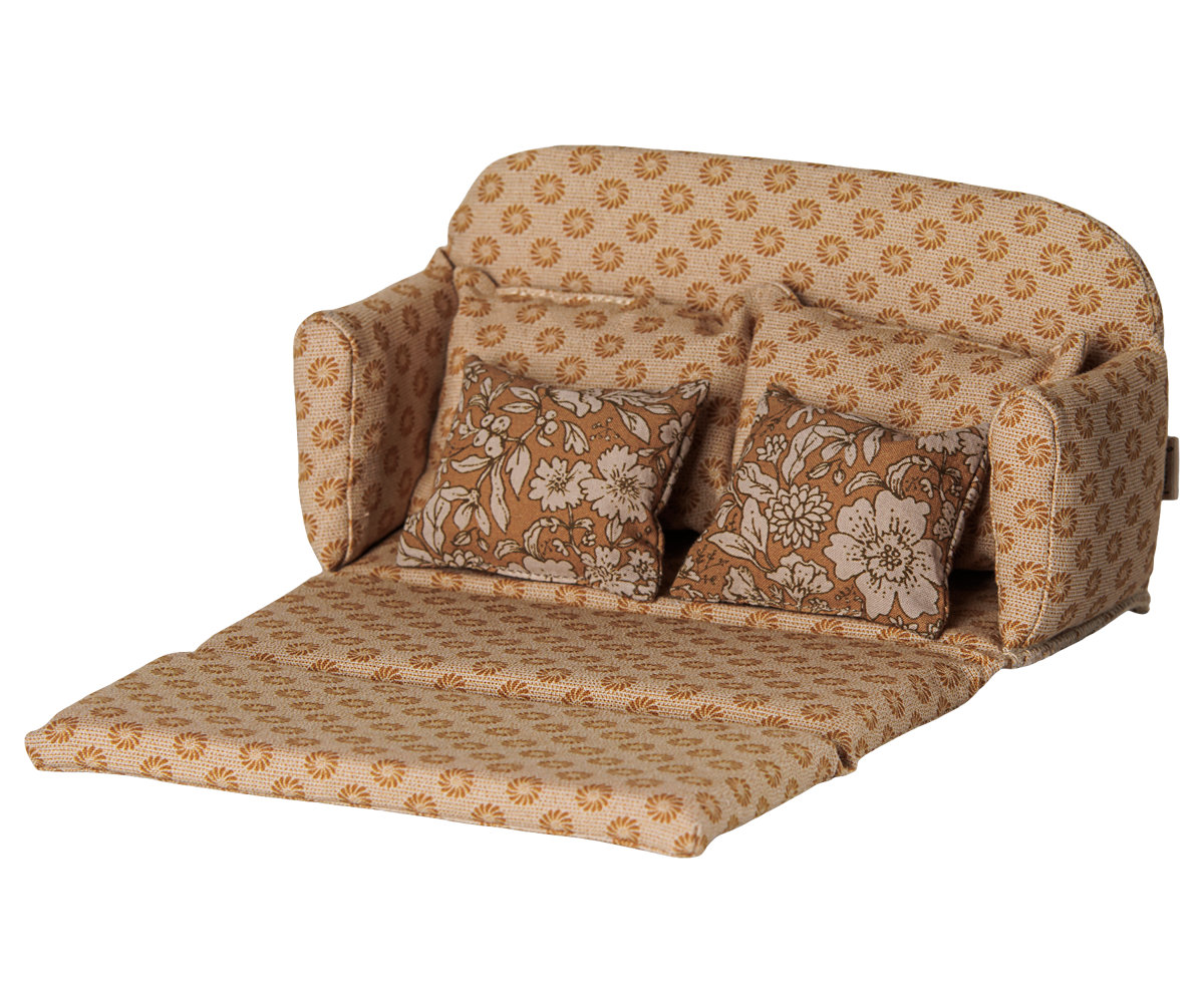 COLOURBOX72070344(2).png