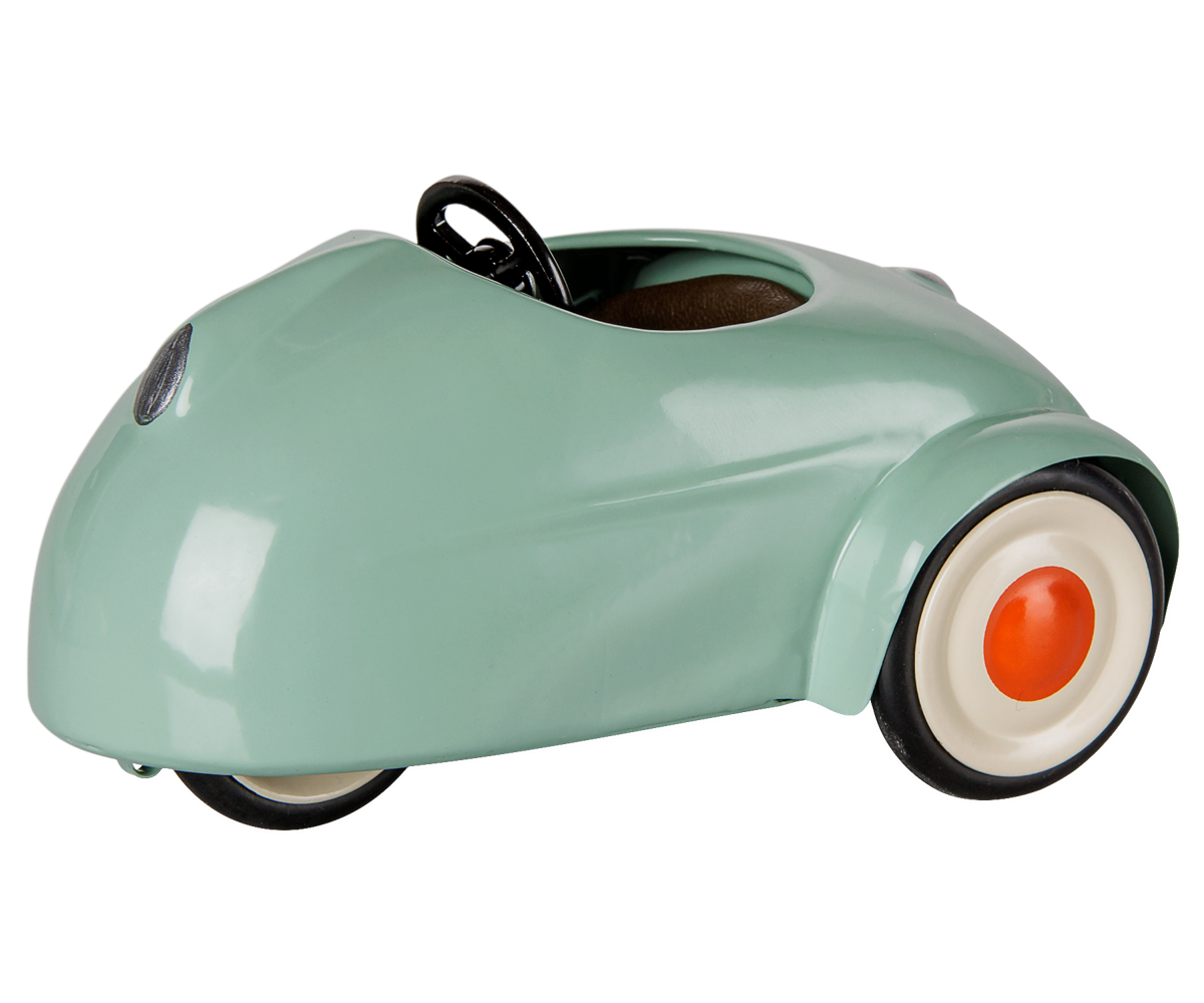 COLOURBOX72070316(2).png