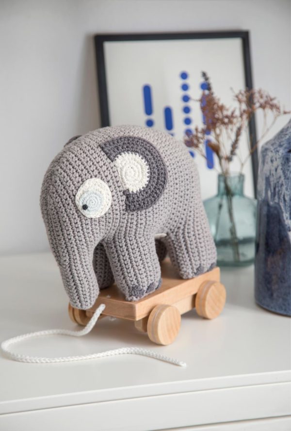 Fanto der Elefant Häkel-Nachziehtier grau – Bild 2