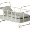 Maileg Cot Bed Micro Blue – Bild 2