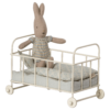 Maileg Cot Bed Micro Blue – Bild 3