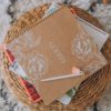 Gästebuch Organics Spirale Kraftpapier Blüten