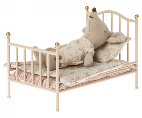 Vintage Bett in rose – Bild 2